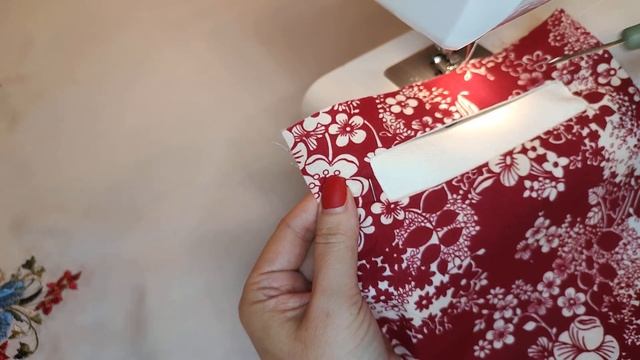 ШЬЁМ КАРМАН С ЛИСТОЧКОЙ / ПРОРЕЗНОЙ КАРМАН / ОБРАБОТКА КАРМАНА #карман #своимируками #хобби #ютуб смотреть онлайн