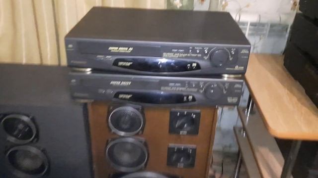 получил три посылки. катушечник нота 203 . и пару видеомагнитофонов panasonic nv hd 650am и 650е смотреть онлайн