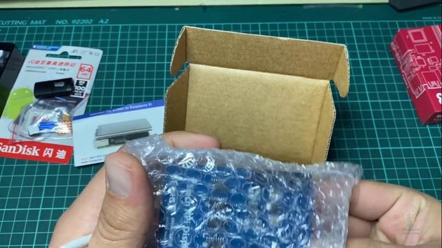 Raspberry Pi 4 Mode B Development Kit with Touch Display Overview смотреть онлайн