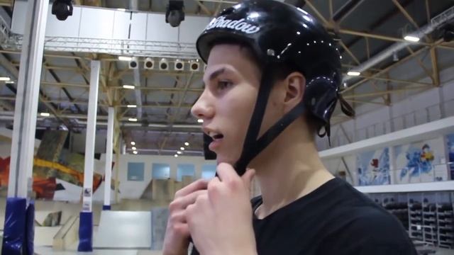 BMX | Макс Чуприна | Дети захватили Скейтпарк смотреть онлайн