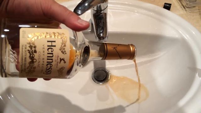 Hennessy жалко!!! смотреть онлайн