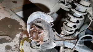 Lifan Solano замена колодок ручника. Ключ для рейки. И момент о запчастях для тойоты.