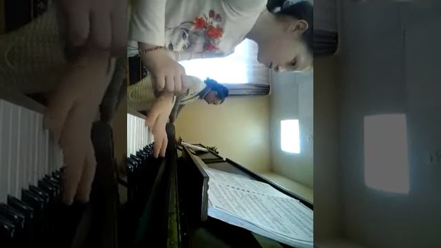 Влог2.иду на занятия музыки . Часть2 смотреть онлайн