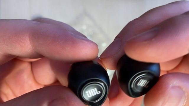 JBL T100TWS беспроводные наушники