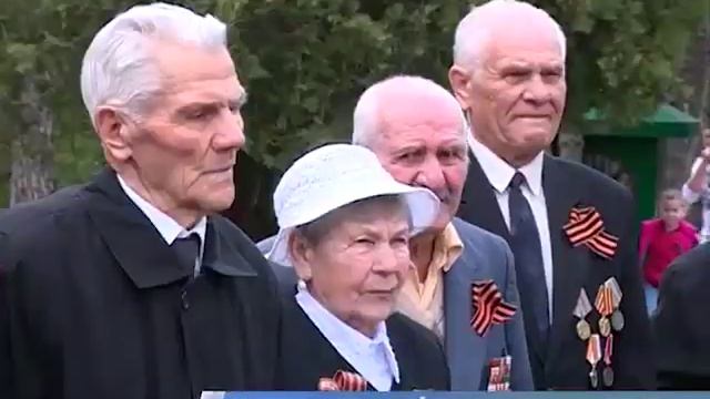 30 04 2016 Сотрудники федеральной службы судебных приставов поздравили ветеранов