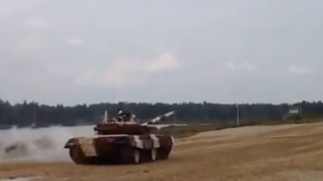 Я перевернулся в танке. смотреть онлайн