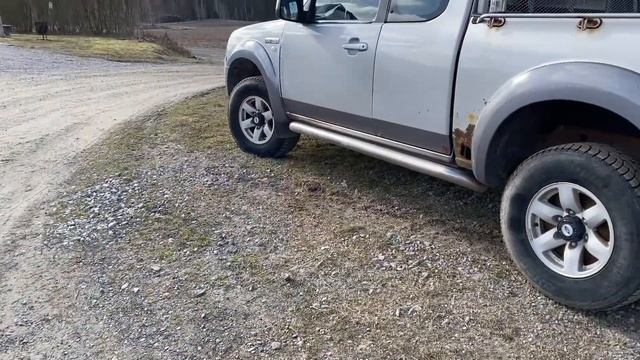 Köp Pickup Ford Ranger SuperCab 2 5 TDCi 4x4 Manuell på Klaravik смотреть онлайн