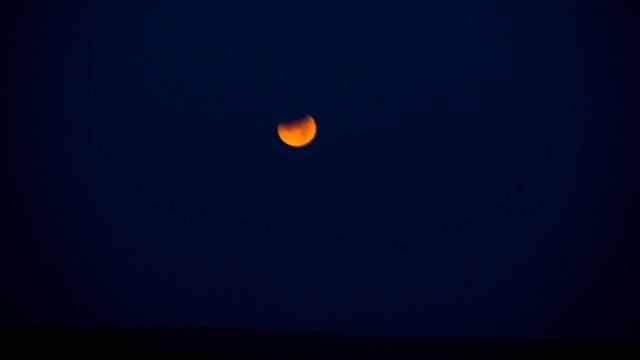 Затмение супер луны. Timelaps (Canon 550d) смотреть онлайн