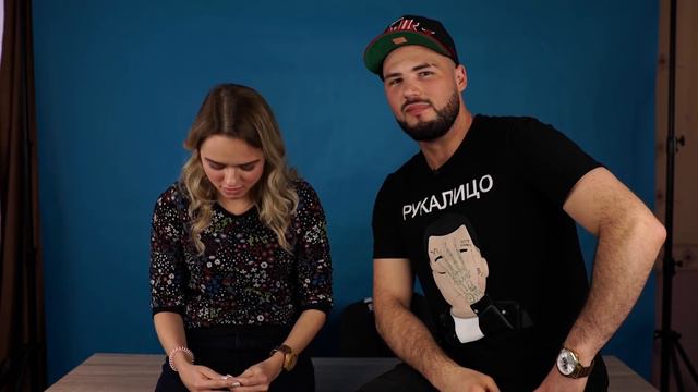 Новогодний бургер?! Обзор нового бургера Black Star Burger. смотреть онлайн