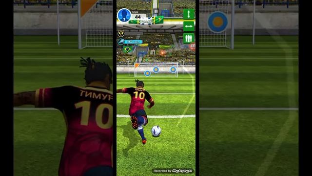 Как бить Football Strike с закруткой смотреть онлайн