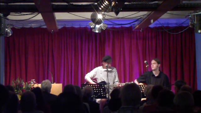 ich will alleine über die berge gehen - live (erich mühsam) - christoph holzhöfer & tobi смотреть онлайн
