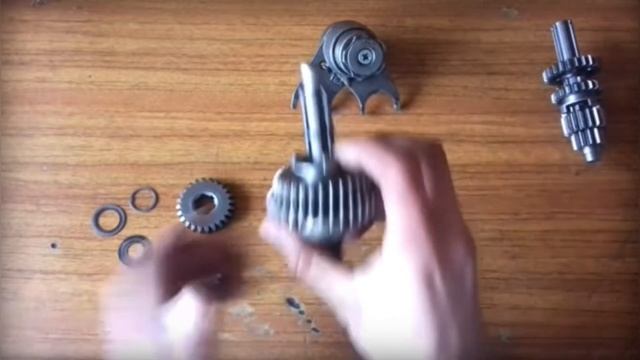 #Как собрать коробку передач на мопеде альфа когда она рассыпалась# смотреть онлайн