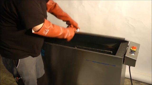 Aktivbad очистка противней и форм смотреть онлайн