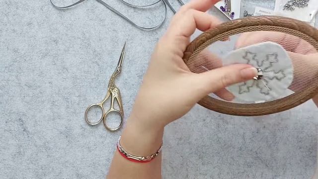 Мастер-класс  снежинка / вышивка пайетками /DYI