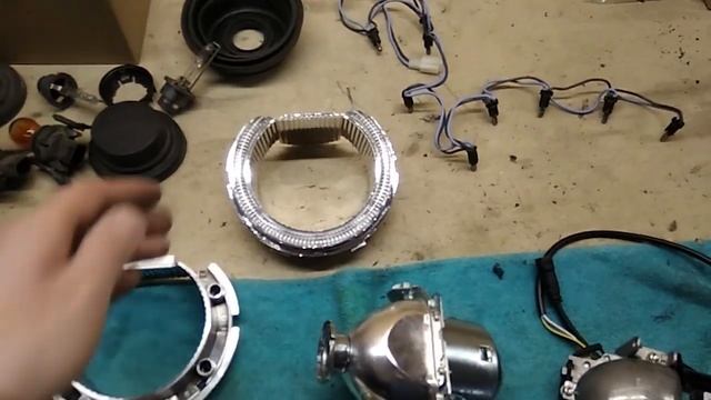 Тюнинг фар на BMW 5 E39 установка Bi Led модулей и светодиодных Ангельских глазок смотреть онлайн