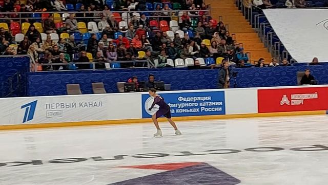 Kamila Valieva. Камила Валиева. Раскатка перед стартом. Золотой конёк Москвы. 22.10.2022. смотреть онлайн