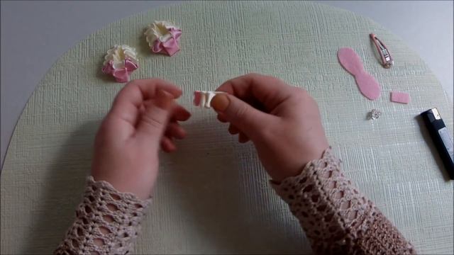 Заколки для девочки, канзаши, как сделать своими руками, МК смотреть онлайн