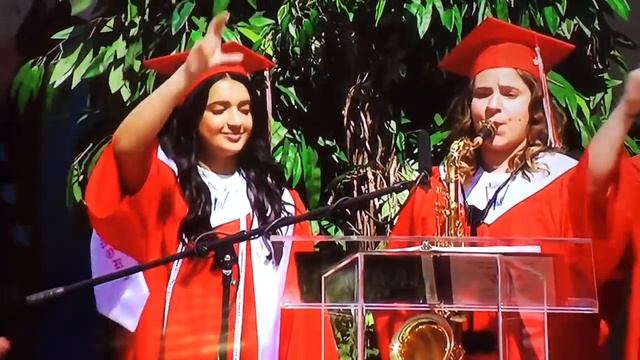 Sera Graduation смотреть онлайн