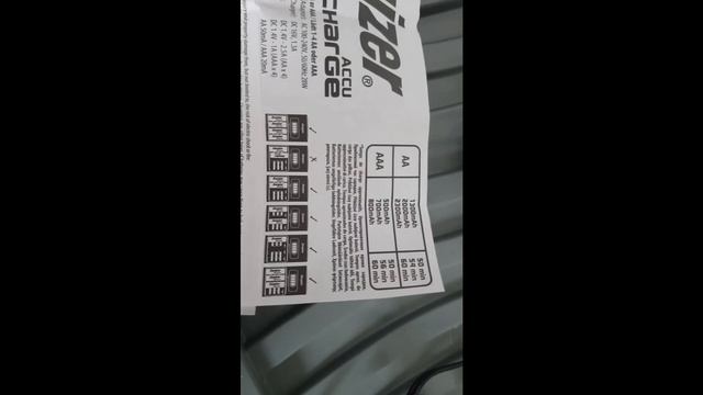 Energizer 1 Hour AA and AAA Battery Charger unbox/demo/review смотреть онлайн