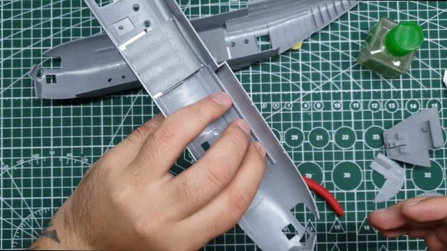 Сборка модели - Italeri AC-130H "Spectre" 1/72 + Звезда С-130Н 1/72 (+English sub) ч.2 смотреть онлайн