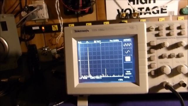 Tektronix TDS 1002 DSO (Digital Storage Scope) Examining FFT Function At Audio & Radio Frequencies. смотреть онлайн