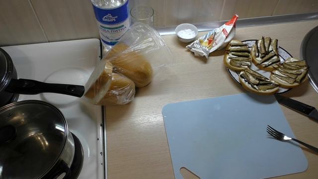 ВЛОГ//2 июля//ПОЗВАЛА СЕРГЕЯ НА ПОМОЩЬ//ИСПУГАЛАСЬ ЗА ЛЕНУ ВО ВРЕМЯ УРАГАНА//НАШЕ МЕНЮ НА ДЕНЬ смотреть онлайн