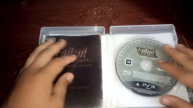 Unboxing - Fallout New Vegas Ultimate Edition (PS3) смотреть онлайн