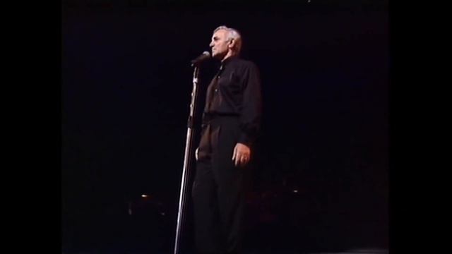 Charles Aznavour - Emmenez-moi (1994) смотреть онлайн