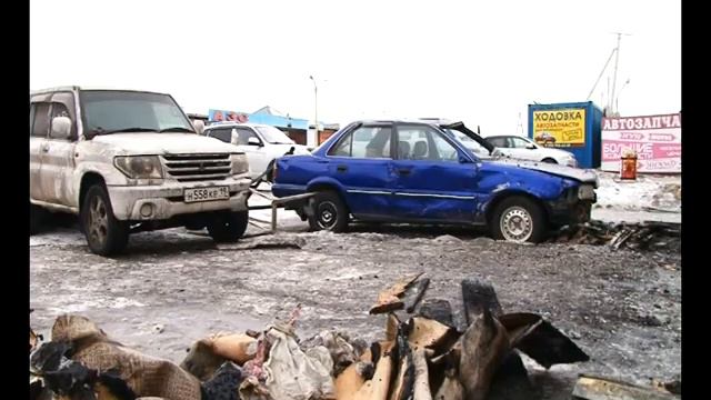 Пожарные Саяногорска спасли из огня 2 автомобиля и мотоцикл смотреть онлайн