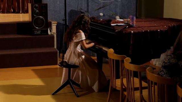 Катя Попова (piano). Ёлка 2014 смотреть онлайн