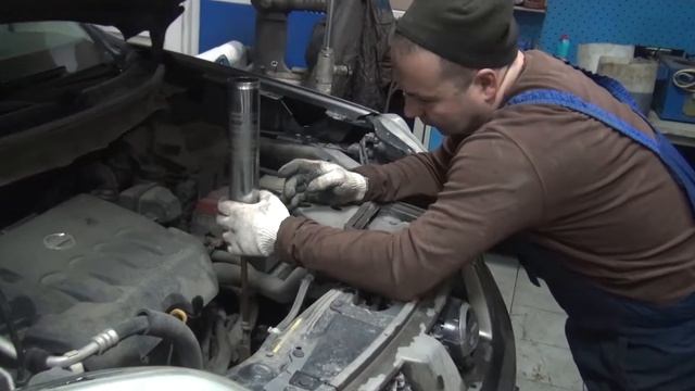 Замена масла в акпп ниссан смотреть онлайн