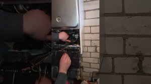 замена трёхходового клапана и моторчика на котёл Ariston BS || 24FF