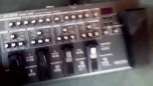 "Unboxing" Pedalera ME-80 de BOSS смотреть онлайн
