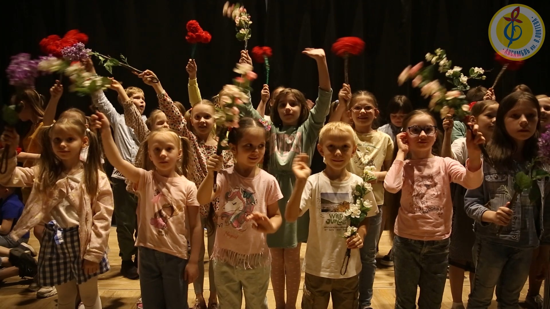 Закулисье, Кремль, 90 лет Крылатову, Ансамбль Локтева. Backstage, Kremlin, Loktev Ensemble. смотреть онлайн