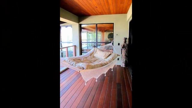 Спальня на веранде. Отдых веранда. Мебель для веранды.