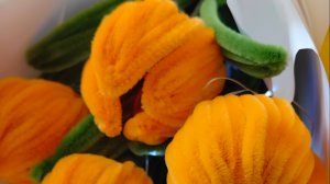 Тюльпаны из синельной проволоки