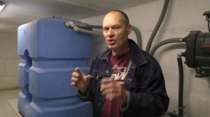 Центральный водопровод,водоснабжение дома через накопительную ёмкость