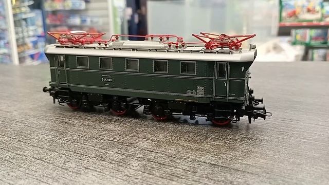 e44 1/87 liliput доработка освещения. смотреть онлайн