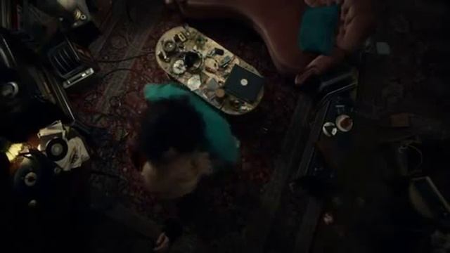 Only Lovers Left Alive - Tom Hiddleston and Tilda Swinton dancing смотреть онлайн