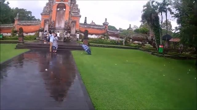 Bali - Taman Ayun temple смотреть онлайн