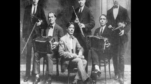 "Tango en Skai" (Guitar + Orchestra) -- Roland Dyens смотреть онлайн