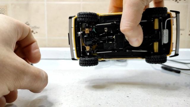 RC ЛАДА НИВА 4x4 в масштабе 1/24 - обзор и инструкция смотреть онлайн