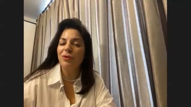 Стилист прокомментировал наряды Ирины Пеговой смотреть онлайн