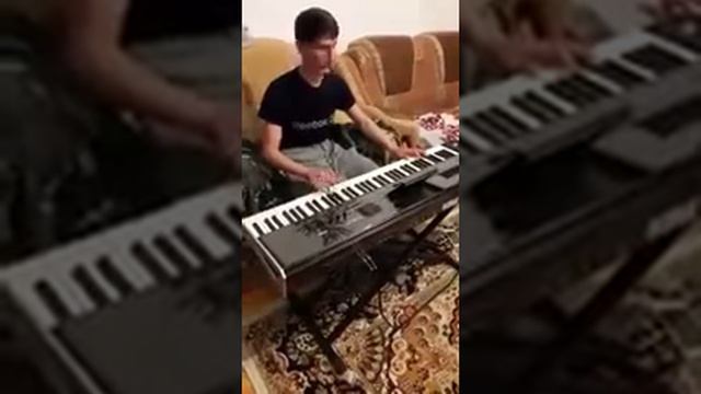 Табасаранец Красиво Играет На Поанино смотреть онлайн