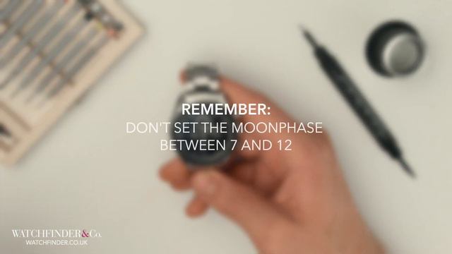 How to Set the Moonphase on a Watch | Watchfinder & Co. смотреть онлайн