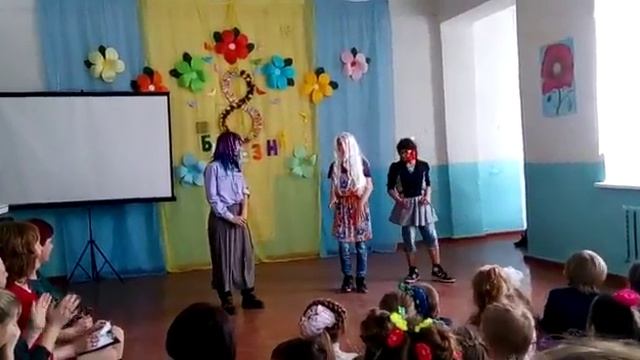 Самый смешной танец в мире, на 8 марта смотреть онлайн