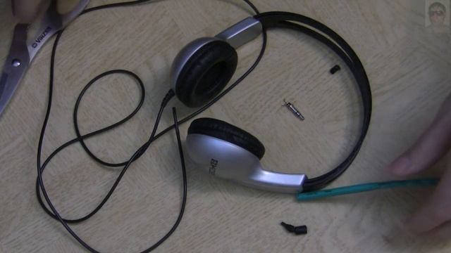 Ремонт штекера наушников 3,5 мм.Быстро и просто. смотреть онлайн