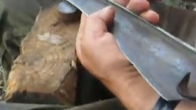 Как заточить косу. Як наклепати косу. смотреть онлайн