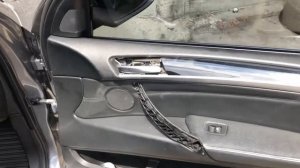 Снятие дверных карт на BMW E70