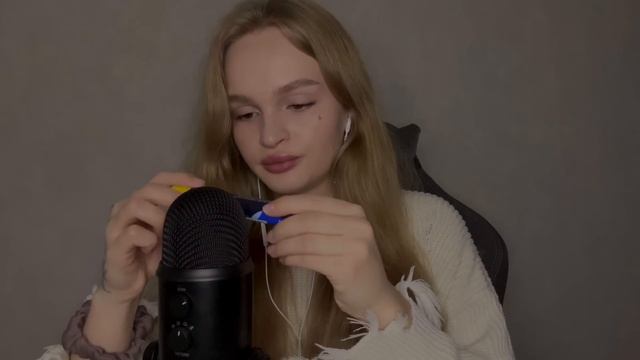 АСМР | 💄 Припудрю тебе носик и съем всю косметику 🤤 | 🤤 ем блеск для губ 💄 | ASMR смотреть онлайн